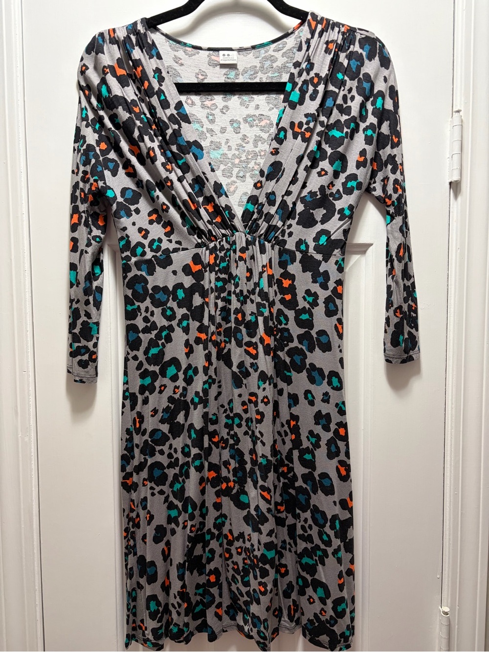 Three Dots Gray Leopard Print V-Neck Dress with Teal and Orange Spots